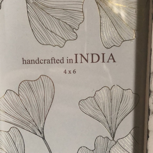 Wood Photo Frame 4x6 Handcrafted India Cottage Chic Farmhouse White Distressed - Picture 4 of 6